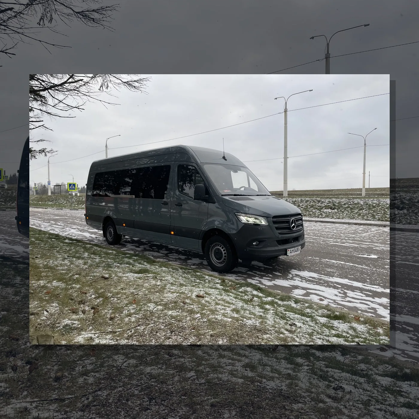 Серый Mercedes Sprinter Кит-Вояжер